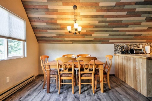 Hillside Cripple Creek Cabin with Hot Tub, Mtn Views! image 7